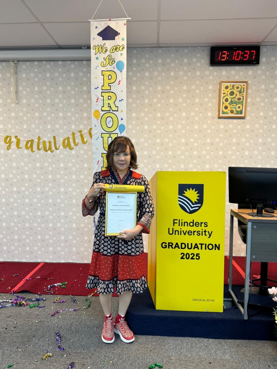 Associate Professor Jessica Leong